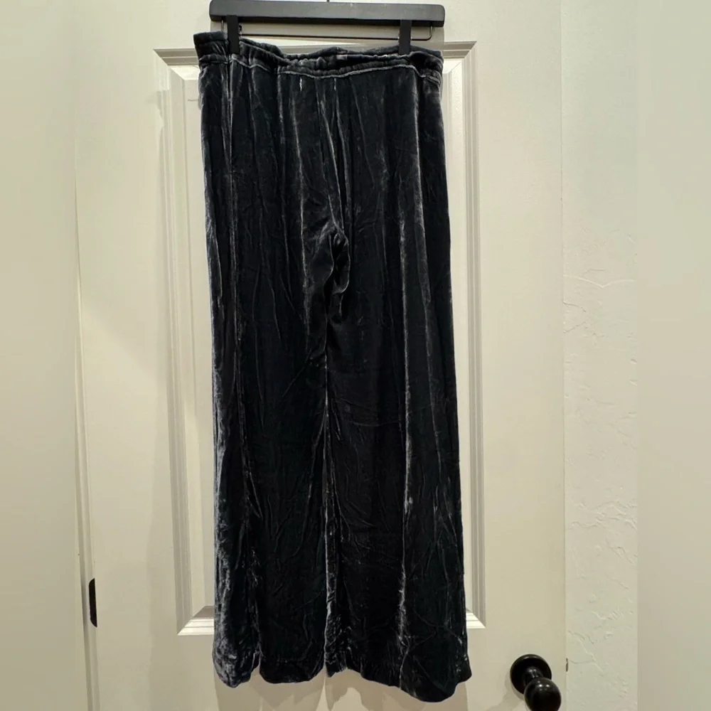 Johnny Was 4 Love and Liberty Gray Velvet pants size medium
